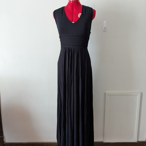 Anthropologie Dresses & Skirts - Anthropologie Vanessa Virginia Black Sleeveless Maxi Dress